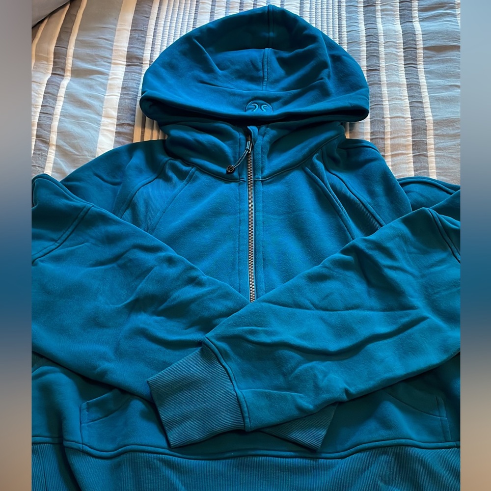 Lululemon oversized Scuba